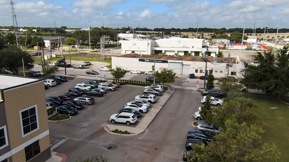 More Photos Of 1110 Sligh Blvd, Orlando Warehouse For Lease