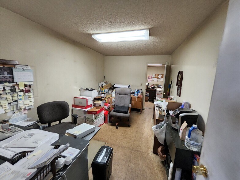 More Photos Of 1835 S State St, Salt Lake City Auto Repair For Sale