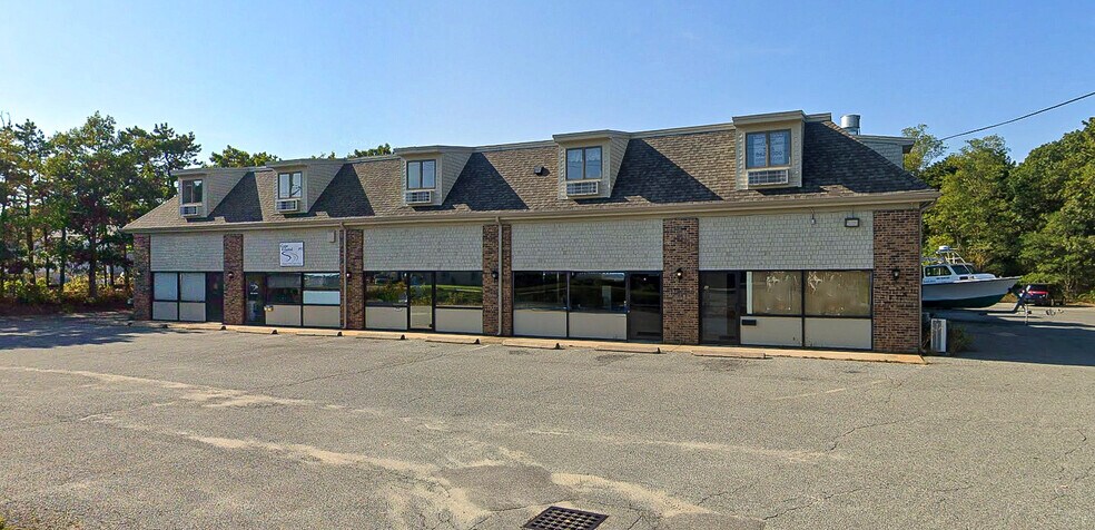 More Photos Of 40 Industry Rd, Marstons Mills Office For Sale