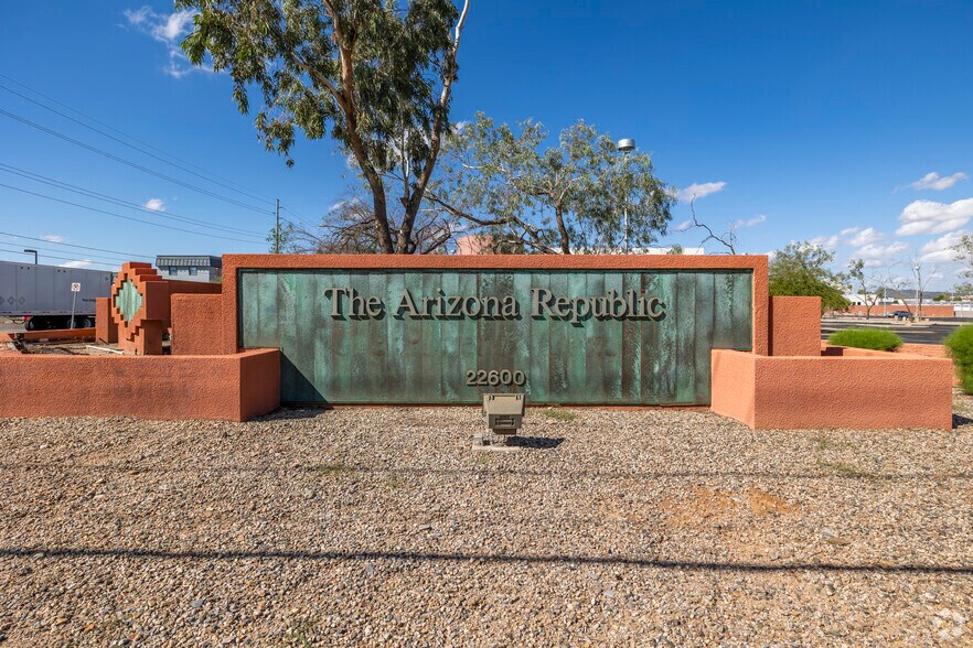 More Photos Of 22600 N 19th Ave, Phoenix Manufacturing For Sale