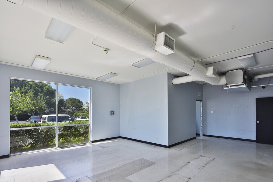 More Photos Of 23351-23361 Madero, Mission Viejo Research And Development For Lease