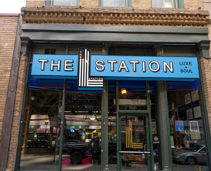 More Photos Of 210 N Wells St, Chicago Apartments For Lease