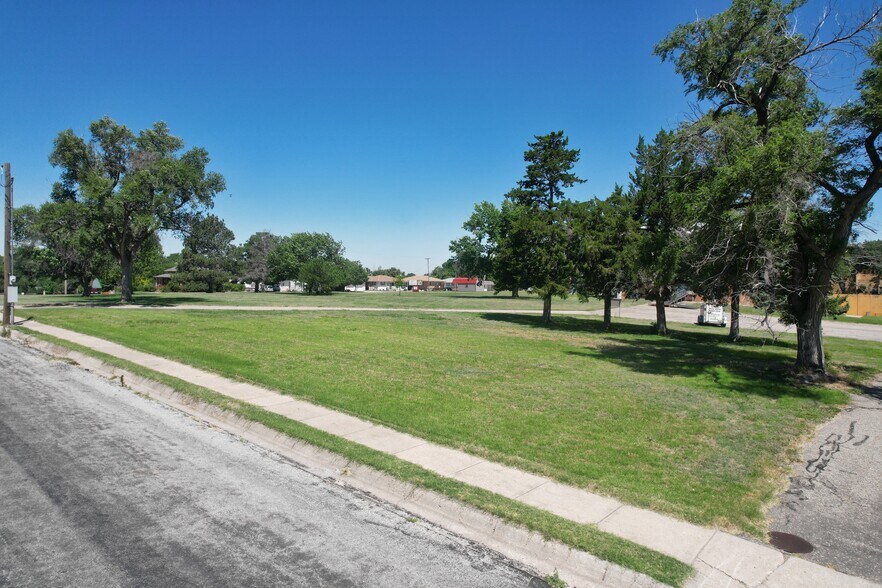 More Photos Of Cathedral Ave & 8th, Victoria Land For Sale