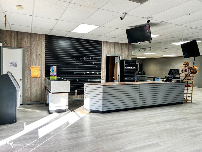 More Photos Of 3064 Cleveland Hwy, Dalton Convenience Store For Lease