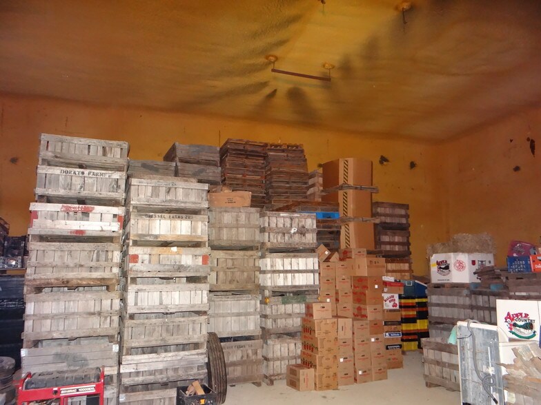 More Photos Of 275 Lattintown Rd, Marlboro Refrigeration Cold Storage For Sale