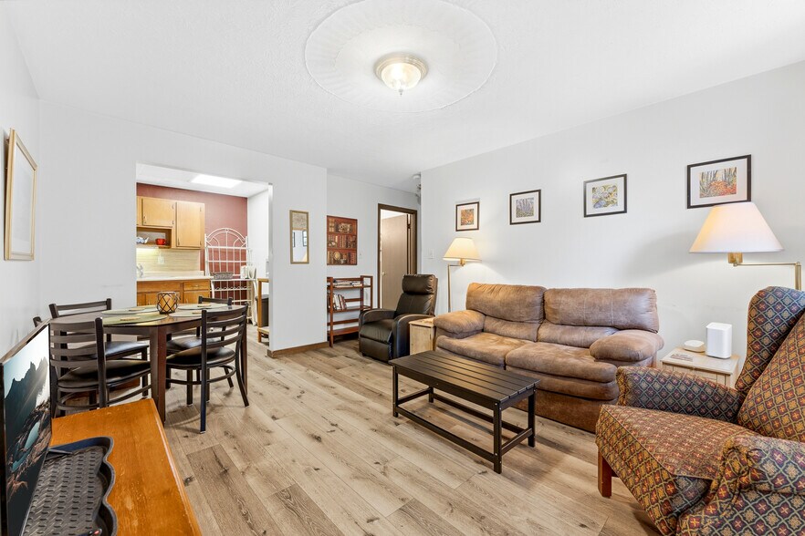 More Photos Of 320 Watts St, Morgantown Apartments For Sale