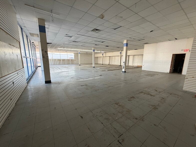 More Photos Of 3320 Hillside Ave, New Hyde Park Unknown For Lease