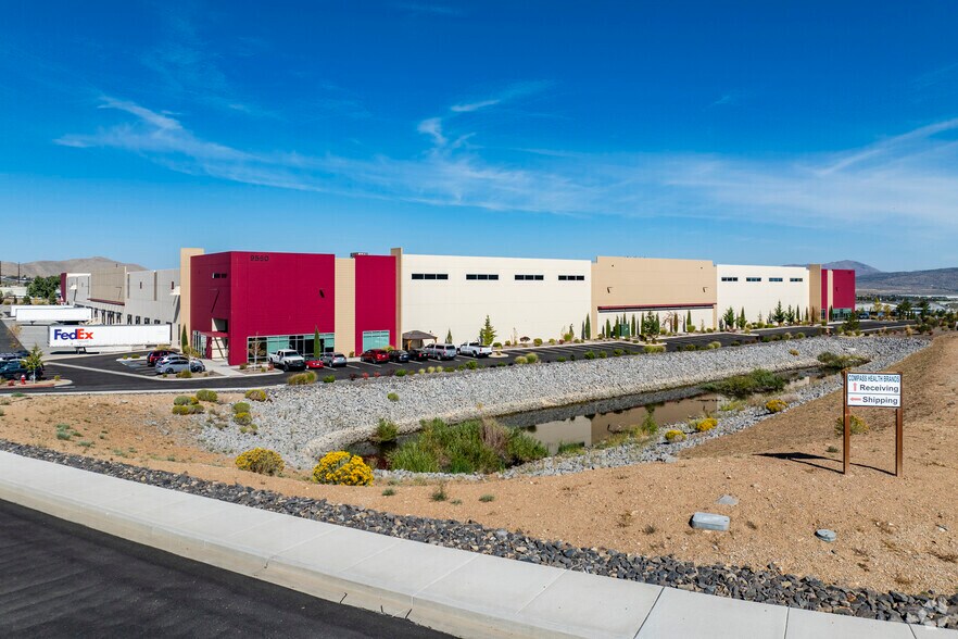 More Photos Of 9560 N Virginia St, Reno Distribution For Lease