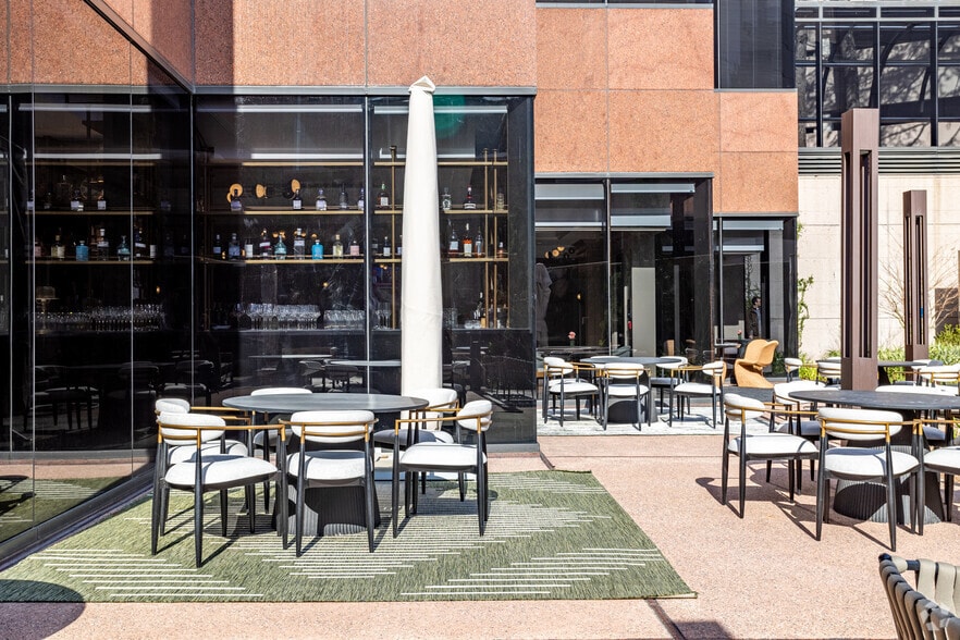 More Photos Of 600 Anton Blvd, Costa Mesa Unknown For Lease