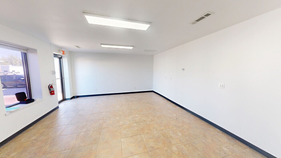 More Photos Of 1107 Shaver St, Springdale Industrial For Lease