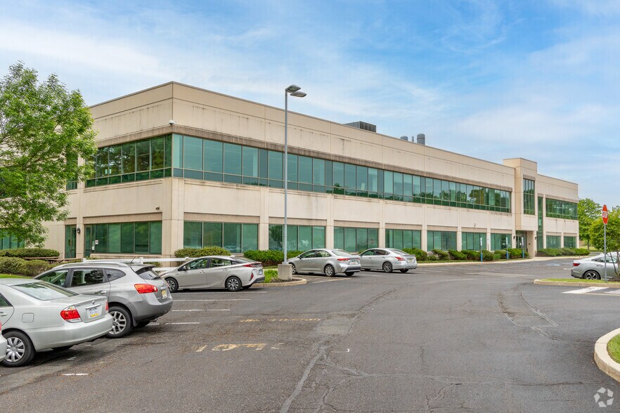 More Photos Of 801 Princeton South Corporate Ctr, Ewing Office For Lease