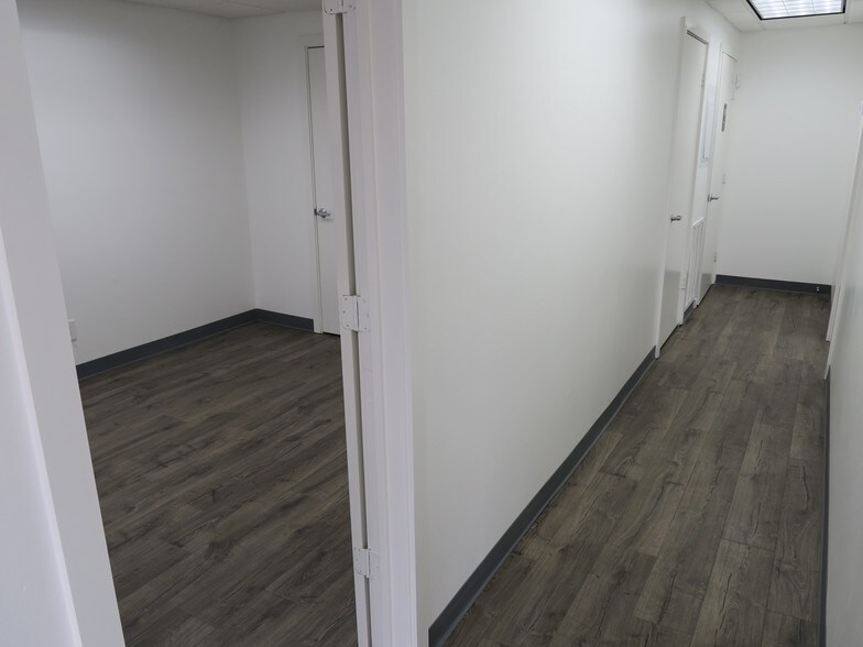 More Photos Of 5930 Star Ln, Houston General Retail For Lease