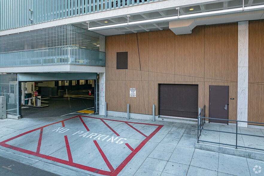 More Photos Of 980 9th St, Sacramento Unknown For Lease