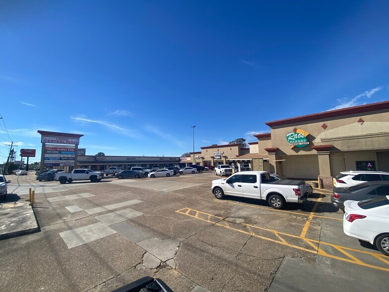 More Photos Of 3500-3536 FM 365, Nederland Unknown For Lease