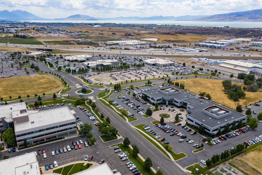 More Photos Of 360 S 670 W, Lindon Office For Lease