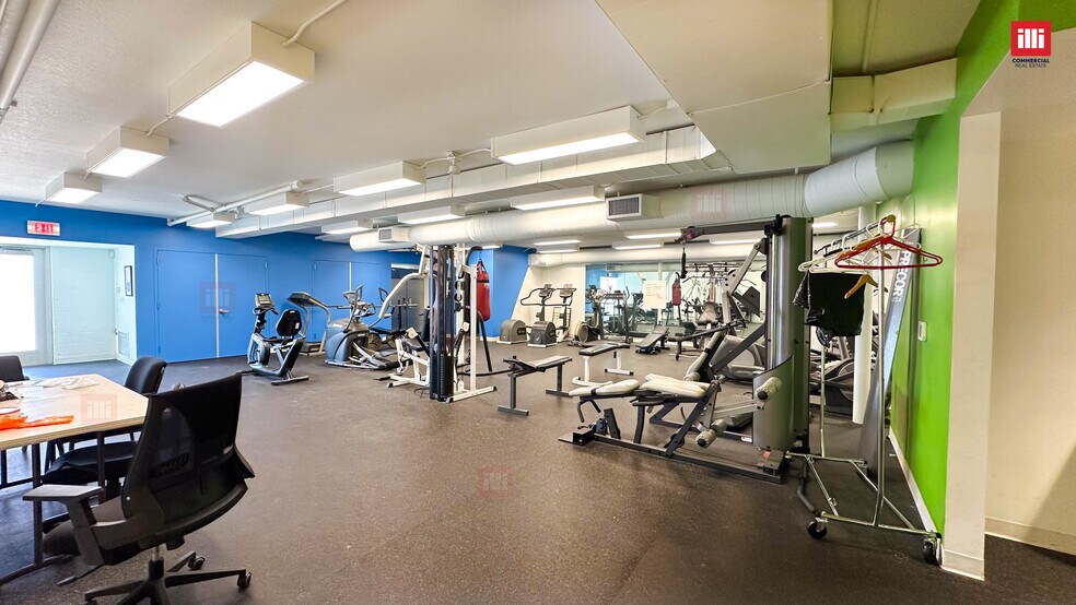 More Photos Of 7315 Lankershim Blvd, North Hollywood Light Manufacturing For Sale