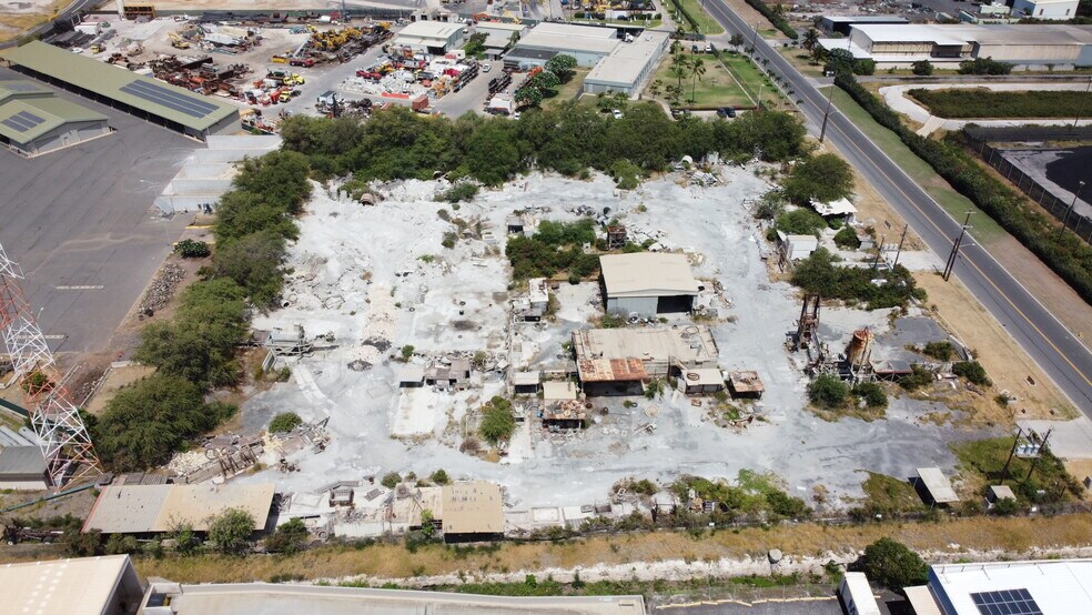 More Photos Of 91-027 Kaomi Loop, Kapolei Land For Lease