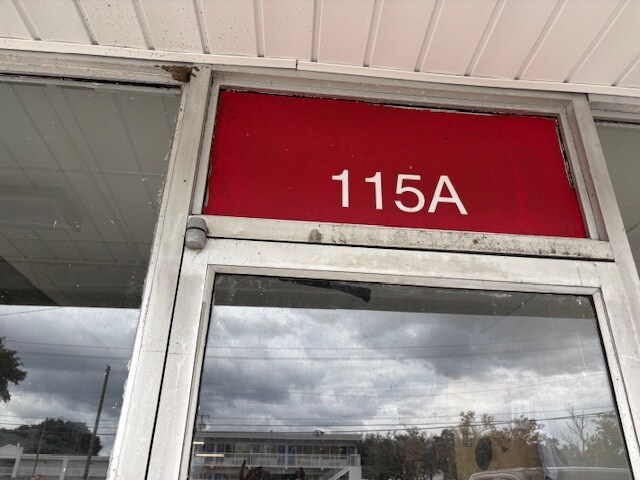 More Photos Of 109 Henderson Dr, Jacksonville Restaurant For Sale