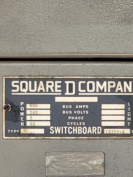More Photos Of 219 E 32nd St, Los Angeles Warehouse For Lease