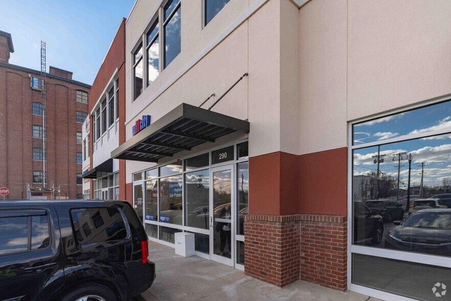 More Photos Of 354 Merrimack St, Lawrence Unknown For Lease