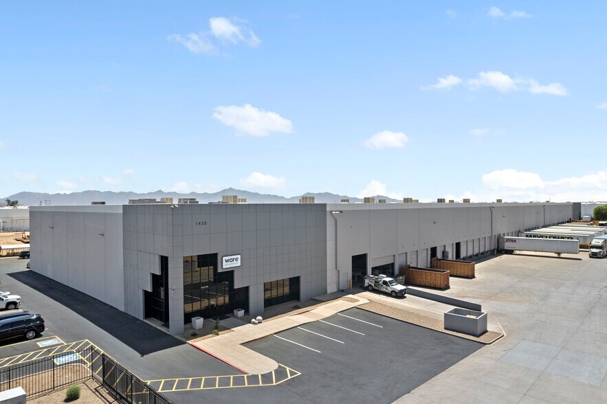Primary Photo Of 1439 S 40th Ave, Phoenix Warehouse For Lease