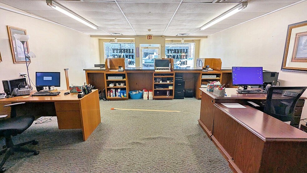 More Photos Of 215 E 6th St, Okmulgee Storefront Retail Office For Sale