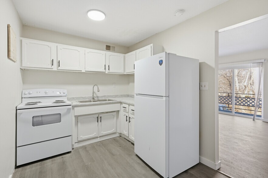 More Photos Of 9930 E 36th St S, Independence Apartments For Sale