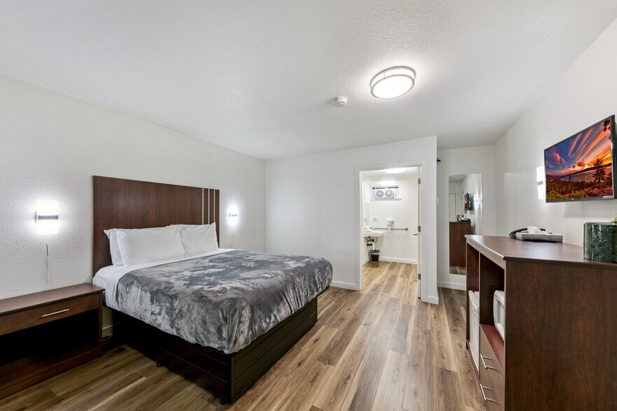 More Photos Of 4130 Manzanita Ave, South Lake Tahoe Hotel For Sale