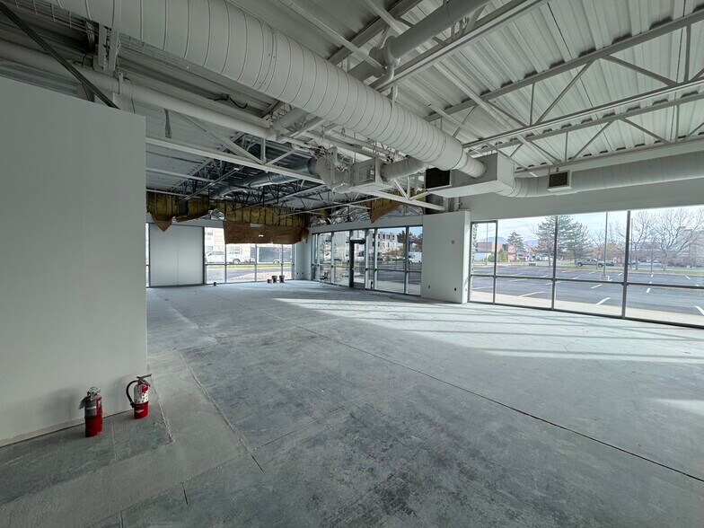 More Photos Of 255 Admiral Byrd Rd, Salt Lake City Office For Lease