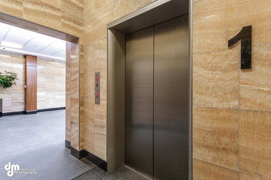 More Photos Of 441 W 5th Ave, Anchorage Office For Sale