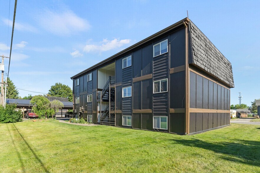 More Photos Of 107 E Hattie Ave, Coeur d'Alene Multifamily For Sale