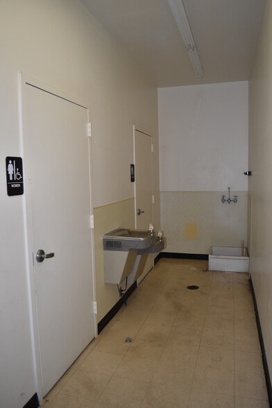 More Photos Of 615 S Walnut St, Pamplico Freestanding For Lease