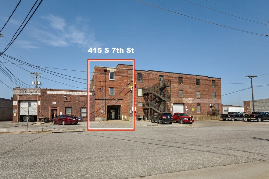 Primary Photo Of 415 S 7th St, Lincoln Warehouse For Lease