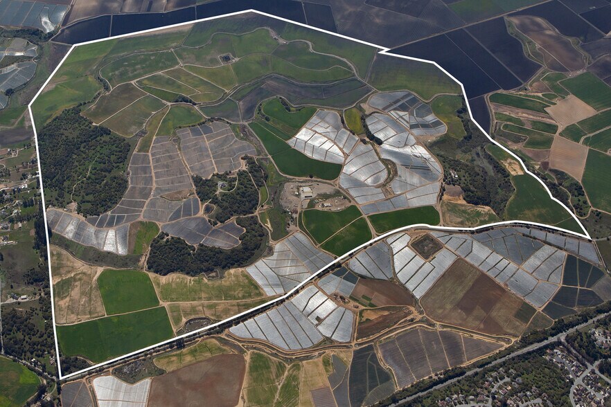 More Photos Of 14910-15740 Blackie Rd, Salinas Land For Sale