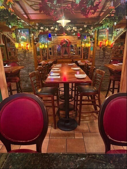 More Photos Of 8820 Lyndale Ave S, Bloomington Restaurant For Sale