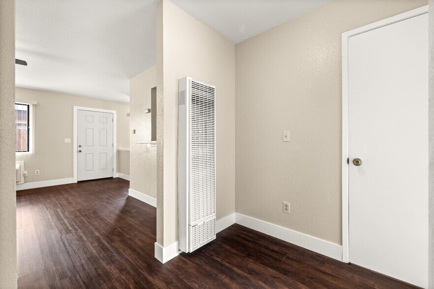 More Photos Of 2944 Del Paso Blvd, Sacramento Apartments For Sale