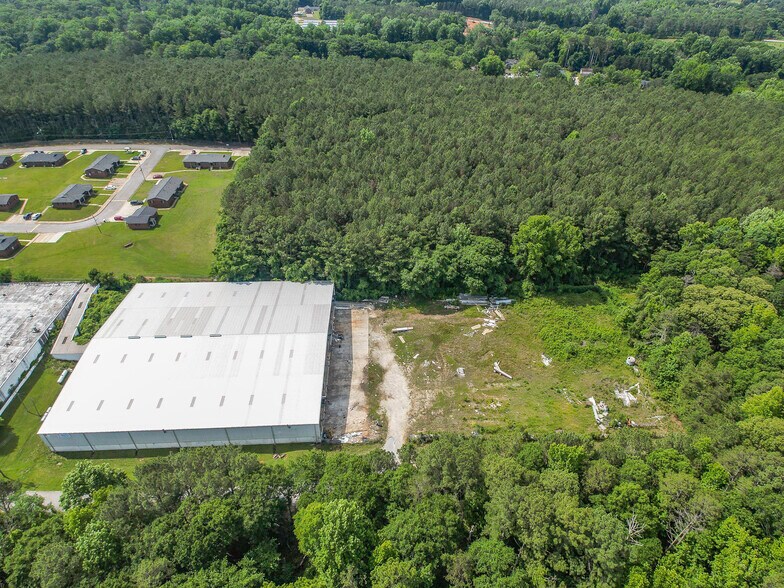 More Photos Of 105-205 Silo Ln, Lavonia Manufacturing For Lease