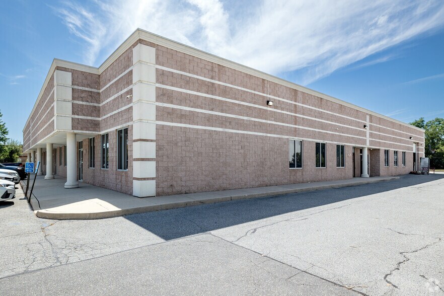 More Photos Of 54 Old Dock Rd, Yaphank Light Distribution For Lease