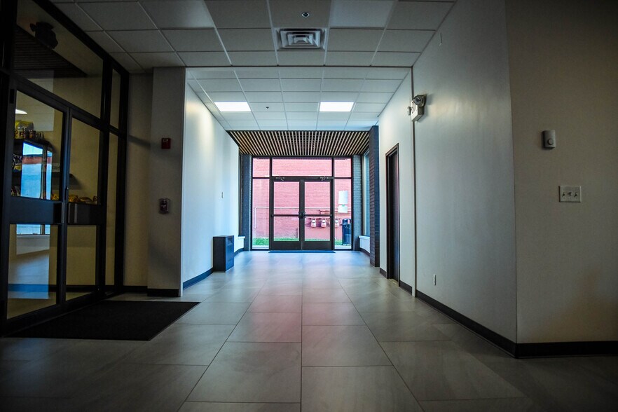 More Photos Of 203 S Lafayette St, Greenville Office For Lease