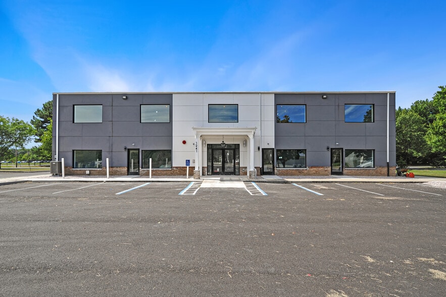 Primary Photo Of 1241 College Park Dr, Dover Loft Creative Space For Lease