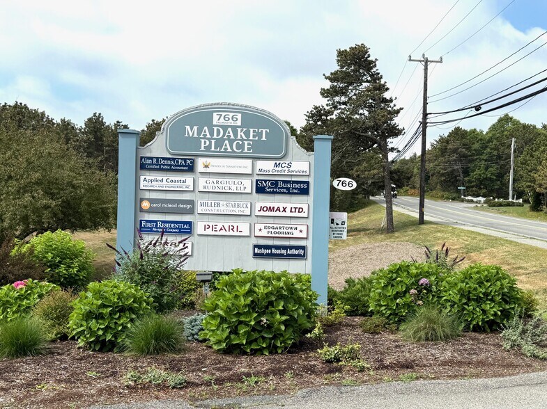 More Photos Of 766 Falmouth Rd, Mashpee Loft Creative Space For Lease