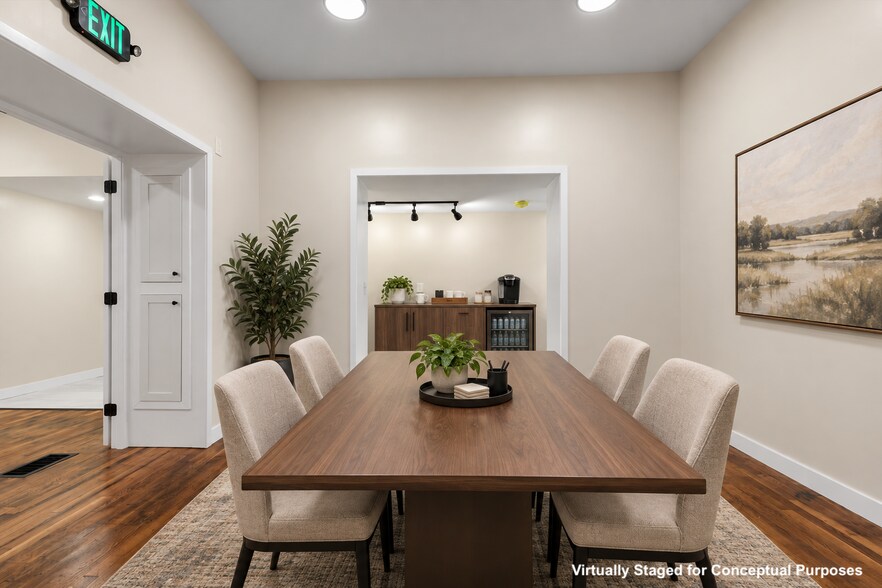 More Photos Of 901 8th St, Radford Apartments For Lease