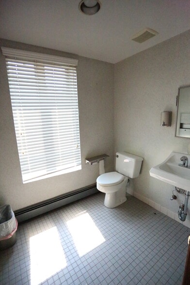 More Photos Of 117 70th St, Brooklyn Office Residential For Lease