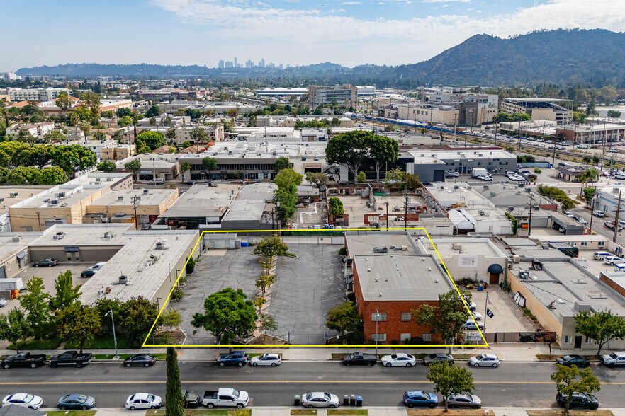 More Photos Of 700-710 W Wilson Ave, Glendale Office For Lease