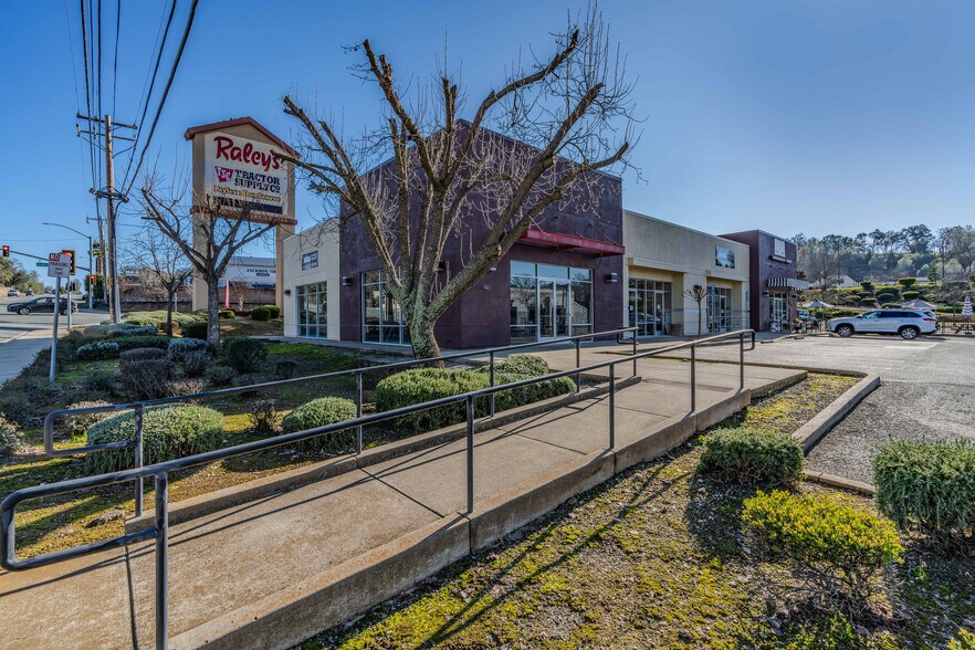 More Photos Of 711 S State Highway 49, Jackson Freestanding For Sale