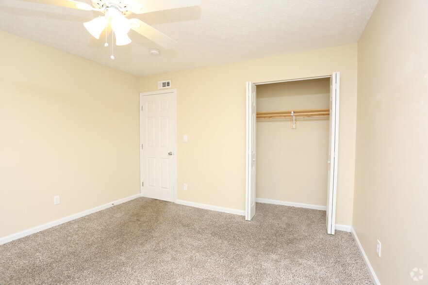 More Photos Of 810-811 Howard Ave, Jeffersonville Multifamily For Sale