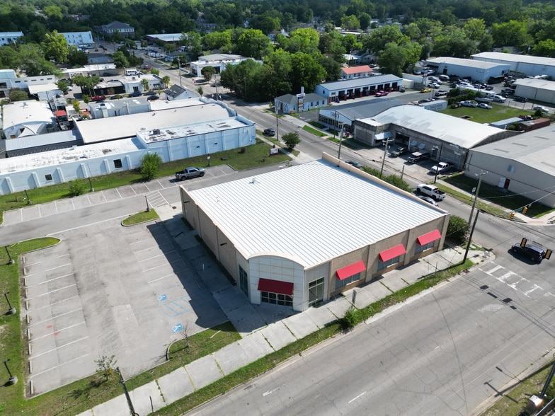 Primary Photo Of 722-S S 17th St, Wilmington Freestanding For Sale