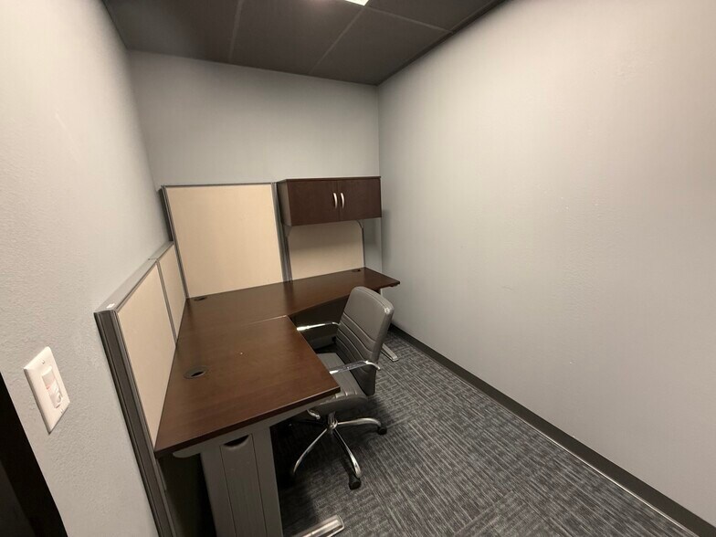 More Photos Of 5700 E Evans Ave, Denver Showroom For Lease