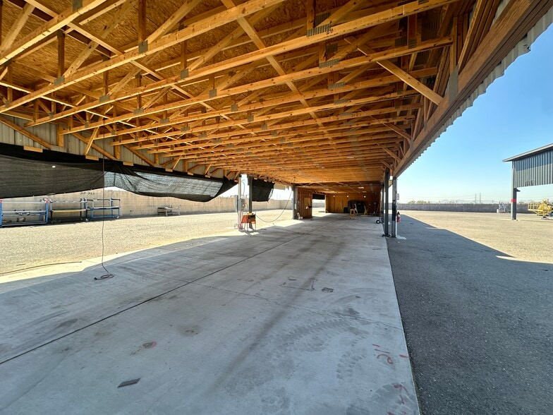 More Photos Of 5275 S Pinal Dr, Apache Junction Warehouse For Sale