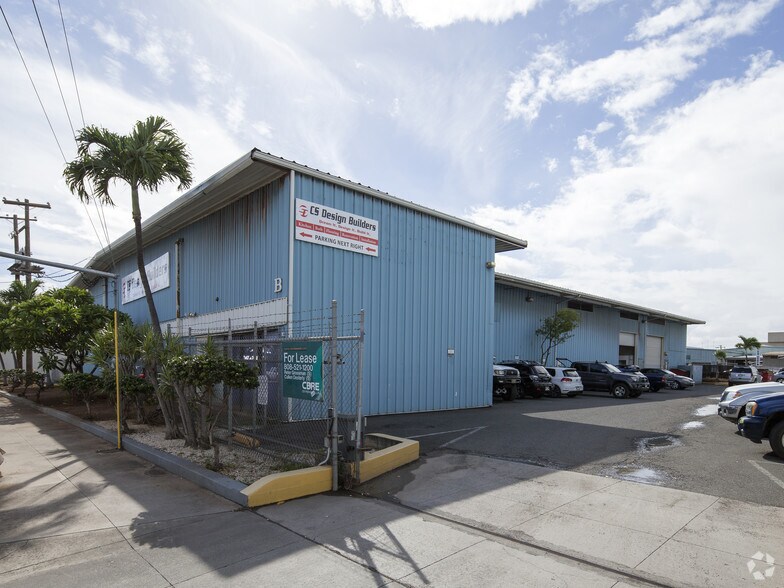 More Photos Of 220 Puuhale Rd, Honolulu Warehouse For Lease